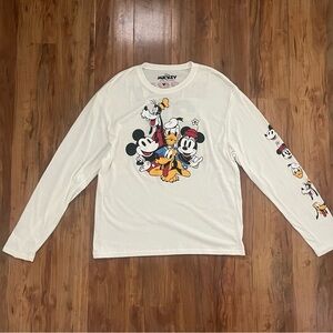 Disney Mickey & Friends White Long Sleeve with Mickey and Friends Graphic #28